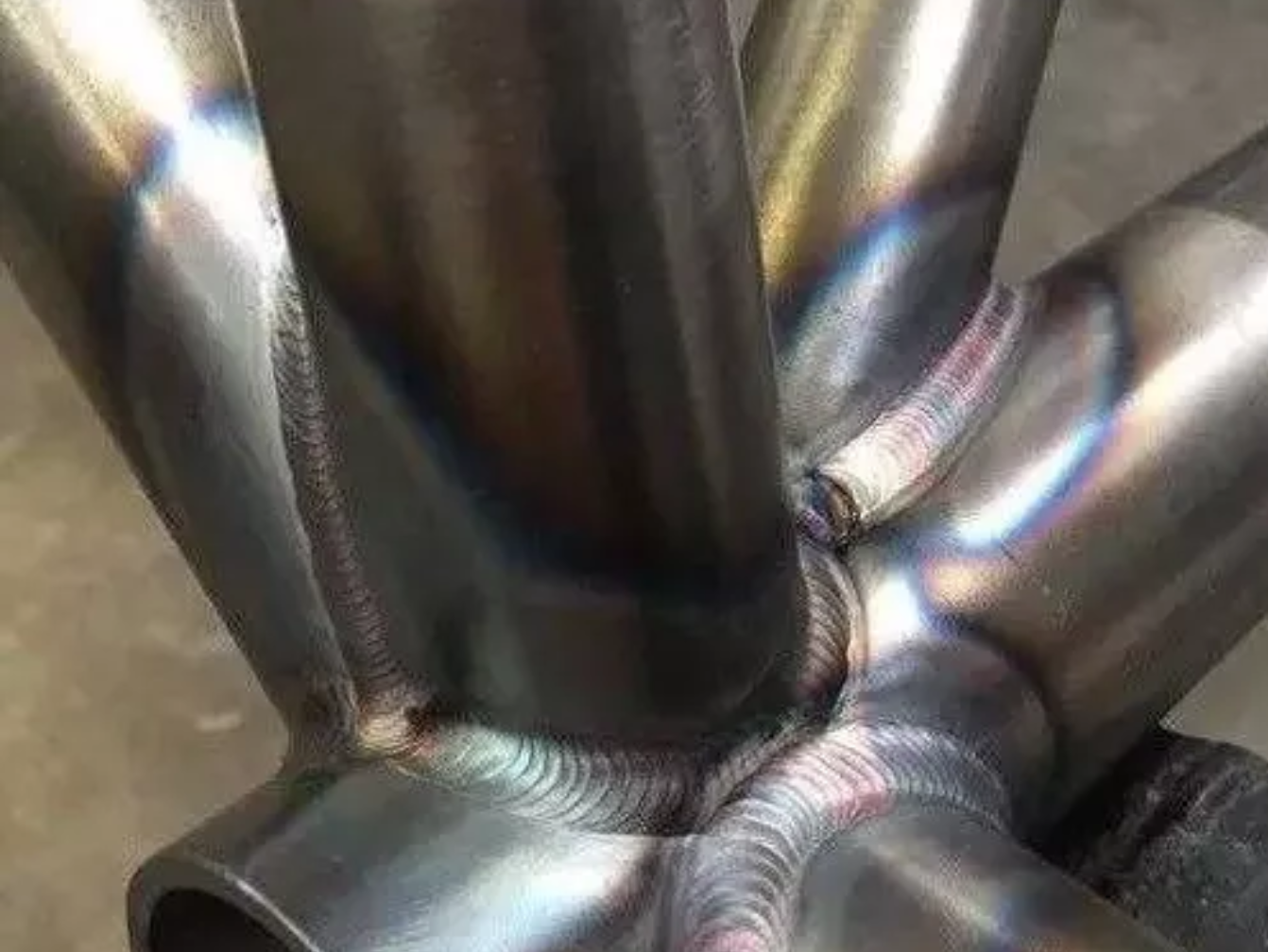 无锡不锈钢板价格,201不锈钢,无锡不锈钢,304不锈钢板,321不锈钢板,316L不锈钢板,无锡不锈钢板